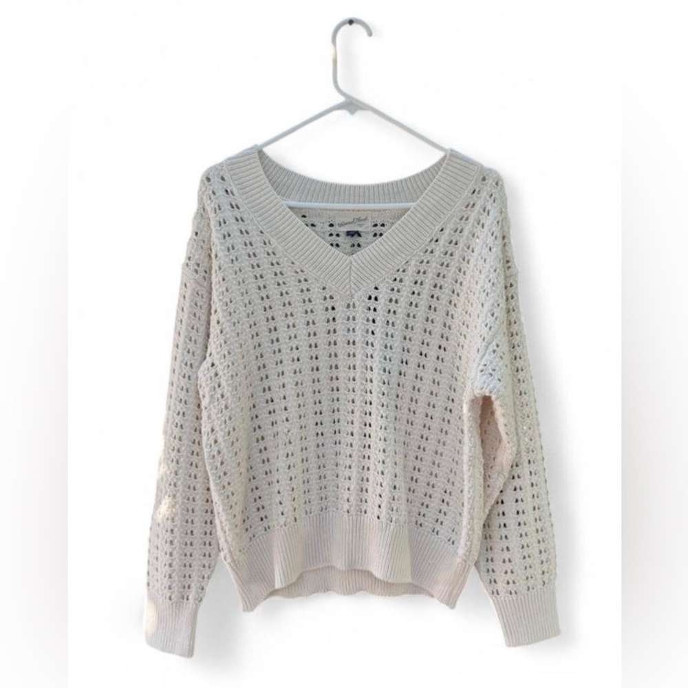 NWT Universal Thread Open Knit V-Neck Sweater L